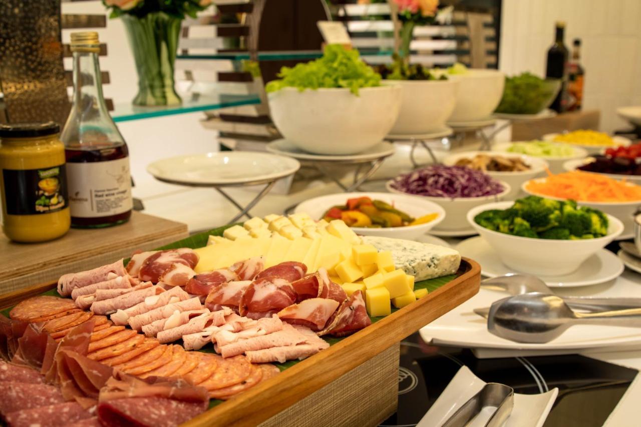 Lao Plaza Hotel Vientiane Esterno foto