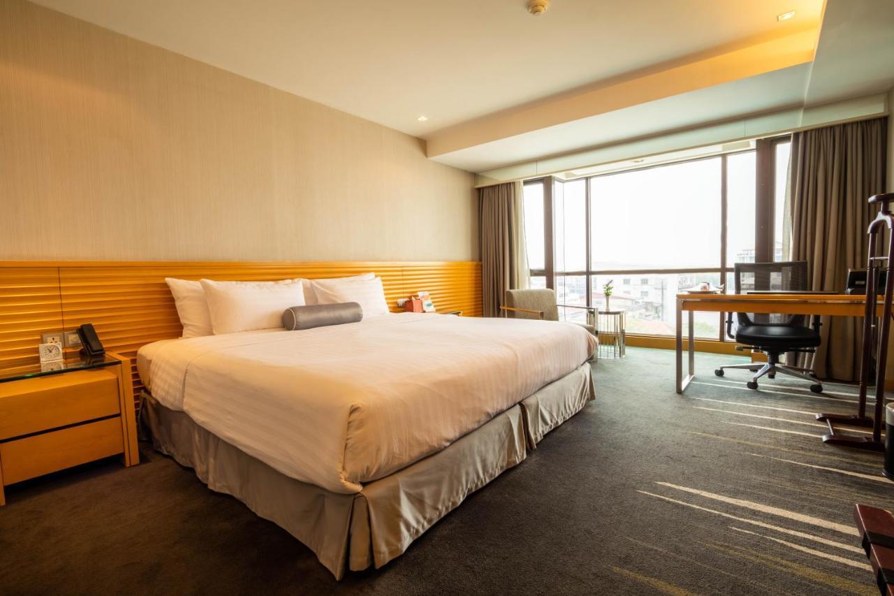 Lao Plaza Hotel Vientiane Esterno foto